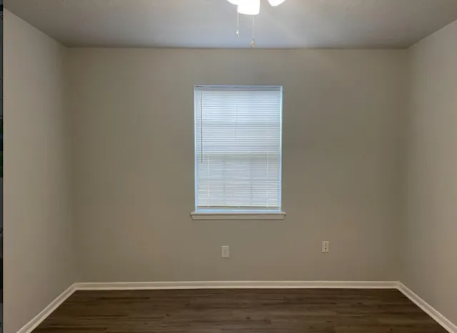 $1,265 | 1526 East Avenue, Unit 205, Katy, TX 77493
