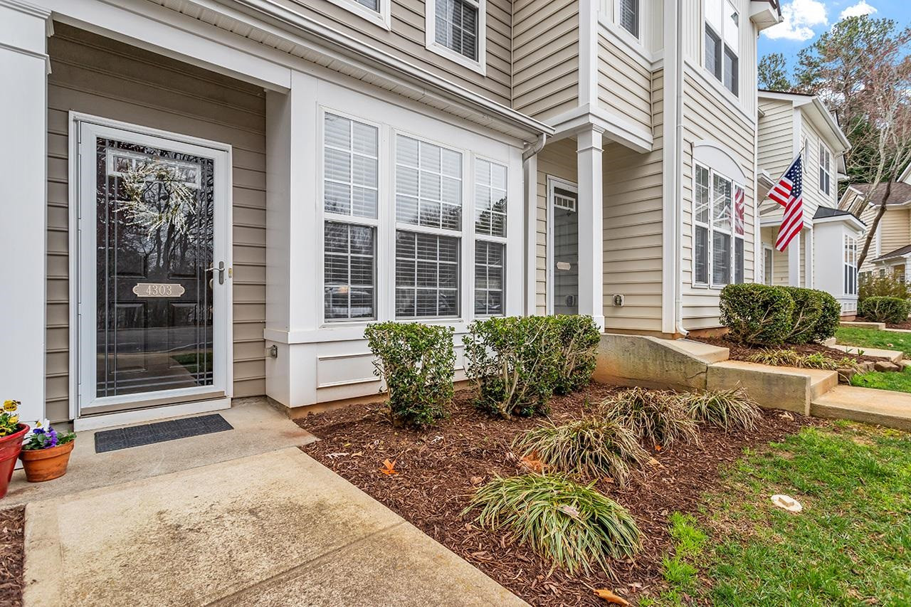4303 Sugarbend Way Raleigh, NC 27606 - Photo 25 of 28 Photo 25