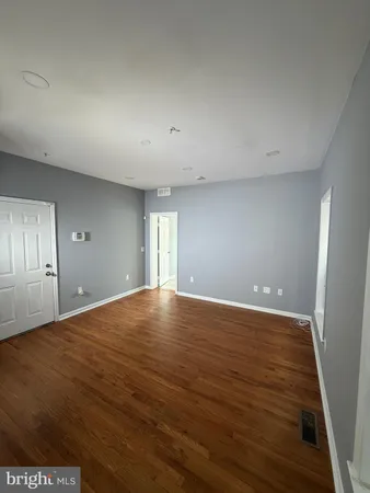 $1,900 | 1831 West Diamond Street, Unit 2, Philadelphia, PA 19121