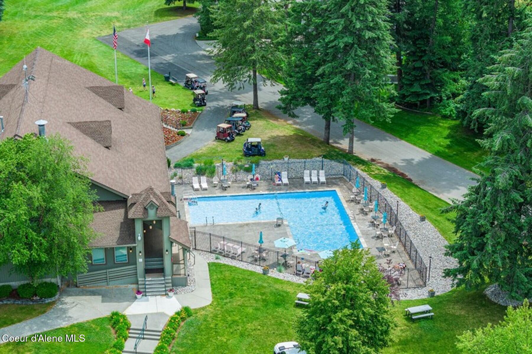 5480 West Racquet Road, Unit 4 Rathdrum, ID 83858 - Photo 25 of 32 Pool Golf Life