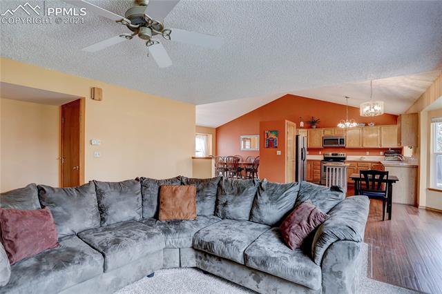 6530 Bismark Road Colorado Springs, CO 80922 - Photo 5 of 5 Gallery Image 5