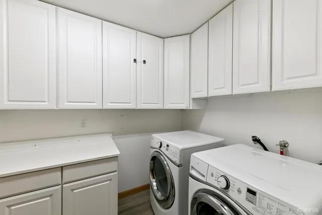 $1,300,000 | 926 Tanglewood Drive, South Lake Tahoe, CA 96150