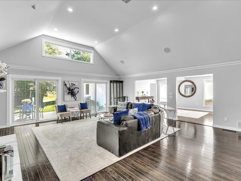 6 Strathmore Road North Dartmouth, MA 02747 - Photo 13 of 42