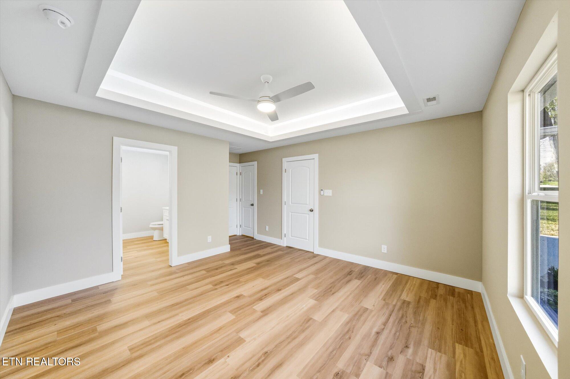 333 Granville Conner Road Powell, TN 37849 - Photo 16 of 30 Master bedroom