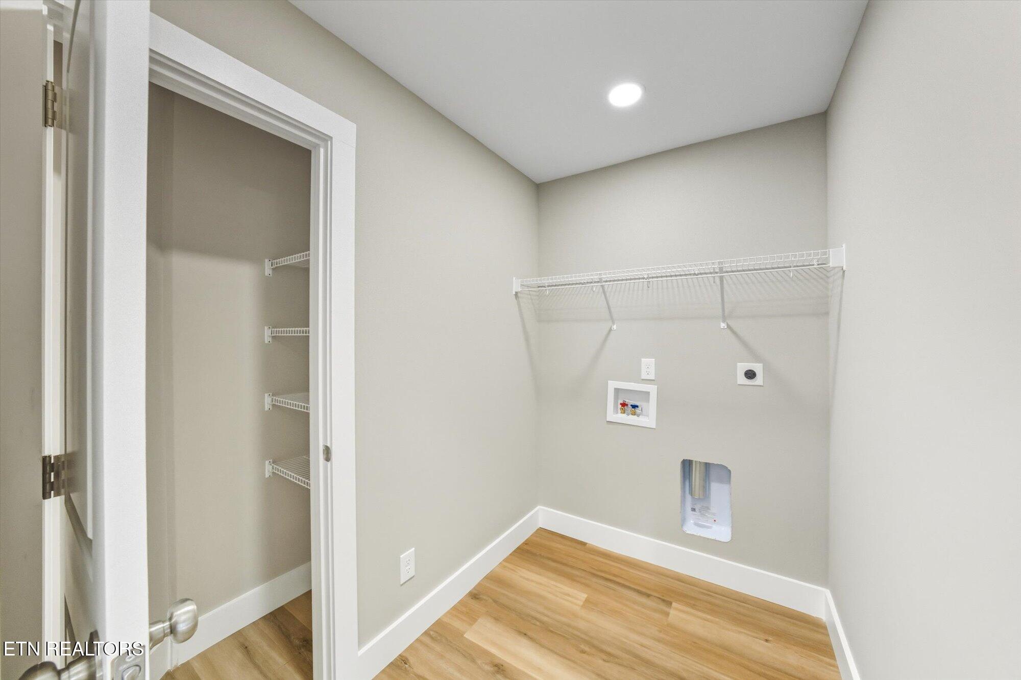 333 Granville Conner Road Powell, TN 37849 - Photo 26 of 30 Laundry room