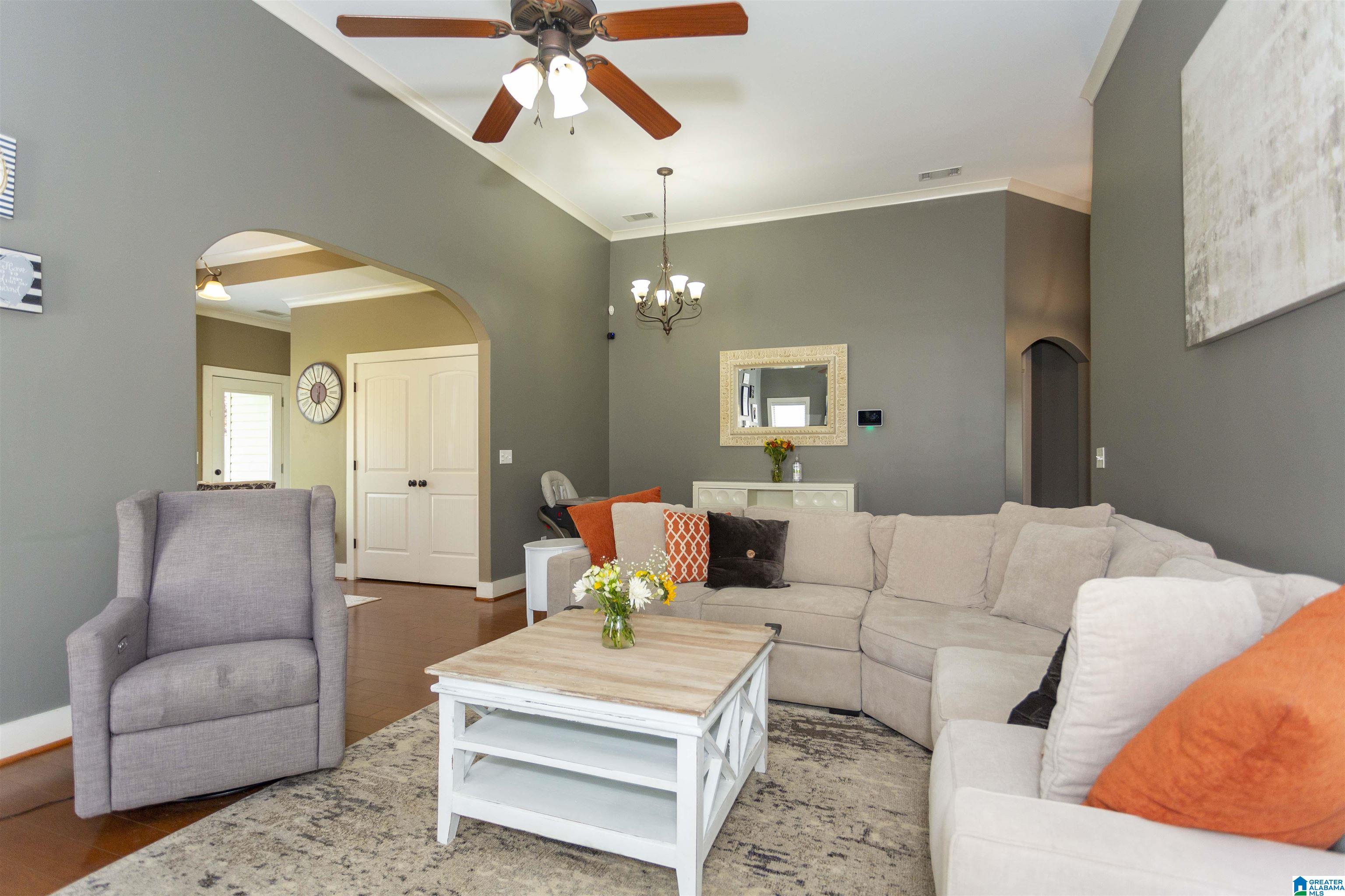 103 Falling Waters Lane Alabaster, AL 35114 - Photo 4 of 35