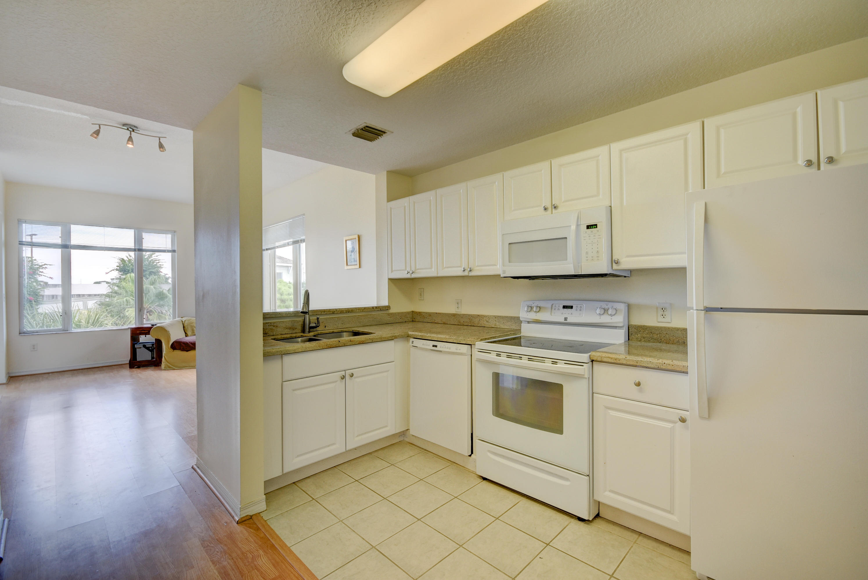 1155 Main Street, Unit 311 Jupiter, FL 33458 - Photo 2 of 7 CS 1155 Main St 316-7