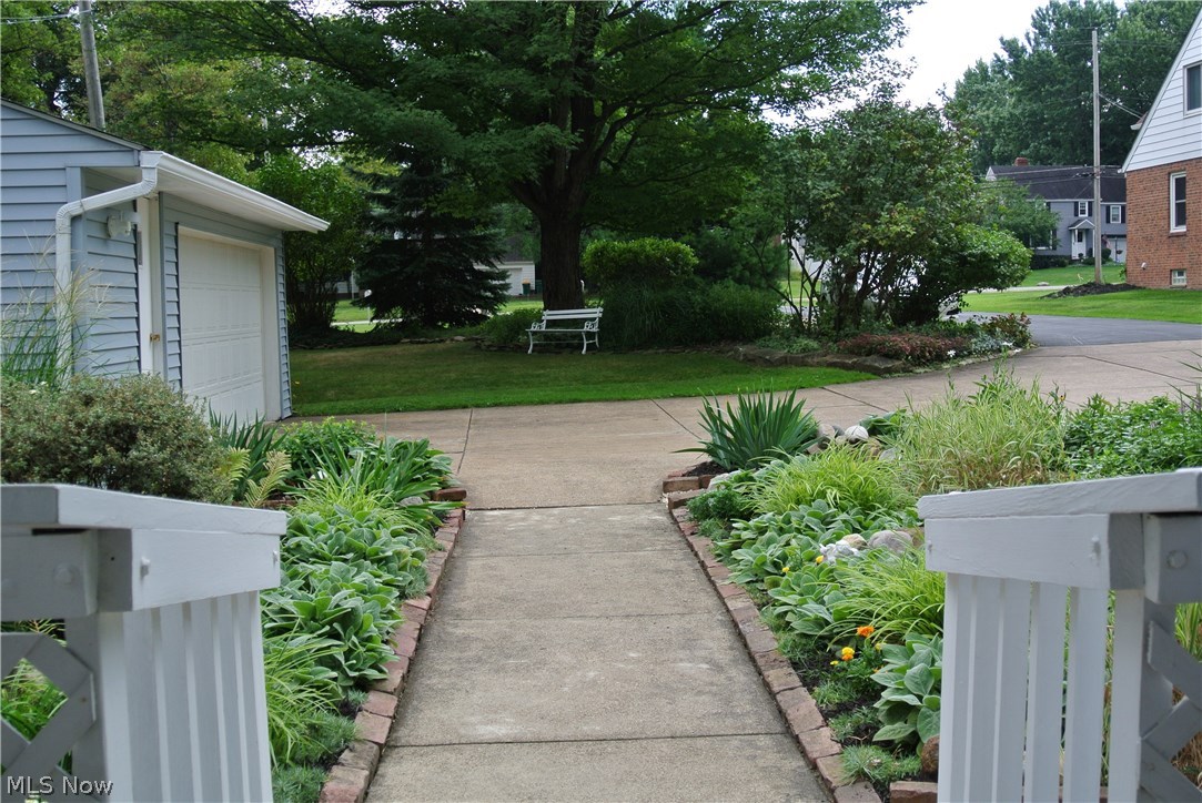 2945 Hillside Road Independence, OH 44131 - Photo 29 of 35 View from front porch