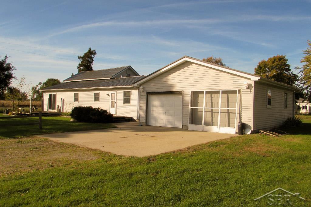 13005 Stuart Road Chesaning, MI 48616 - Photo 7 of 30
