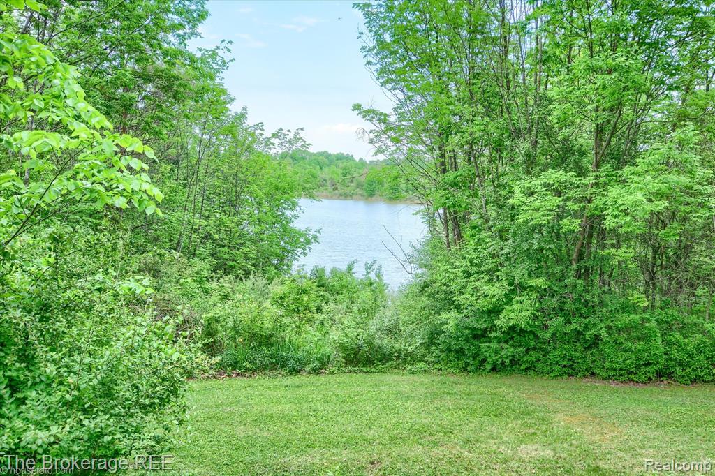 1077 Hadley Road Lapeer, MI 48446 - Photo 51 of 61