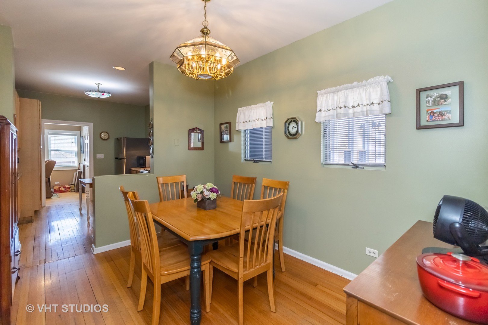 4204 North Ridgeway Avenue Chicago, IL 60618 - Photo 8 of 17 Gallery Image 8