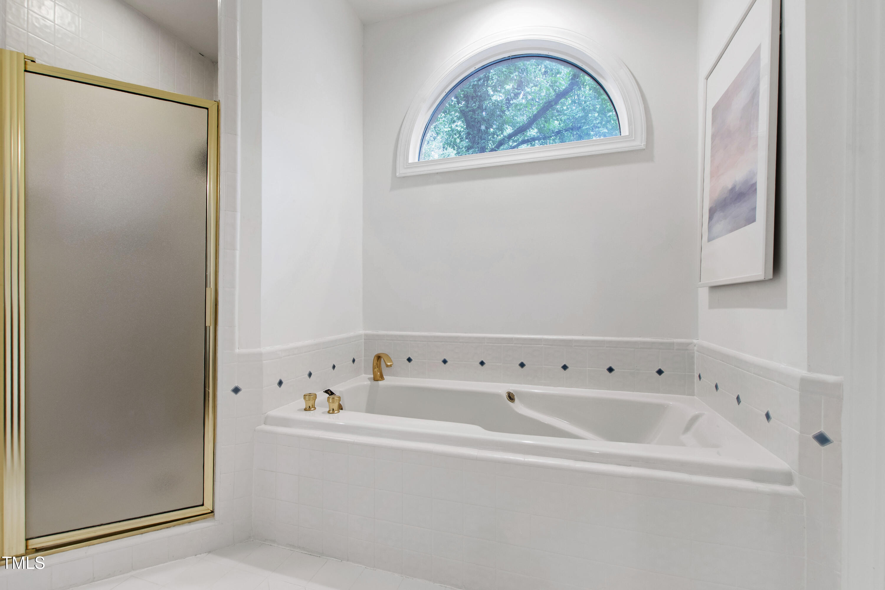2517 High Ridge Drive Raleigh, NC 27606 - Photo 26 of 69 Main Level Primary Bath