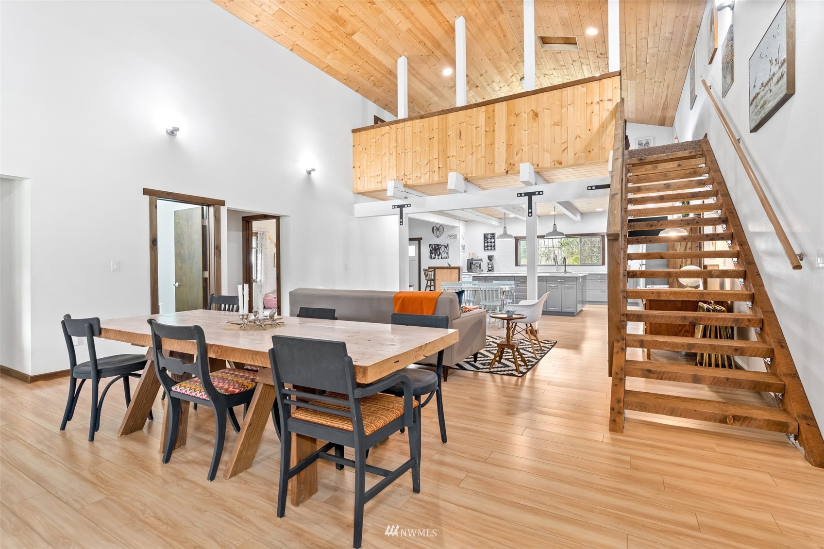 154 Rogerson Road Chehalis, WA 98532 - Photo 13 of 40 a dining room with furniture wooden floor and a rug