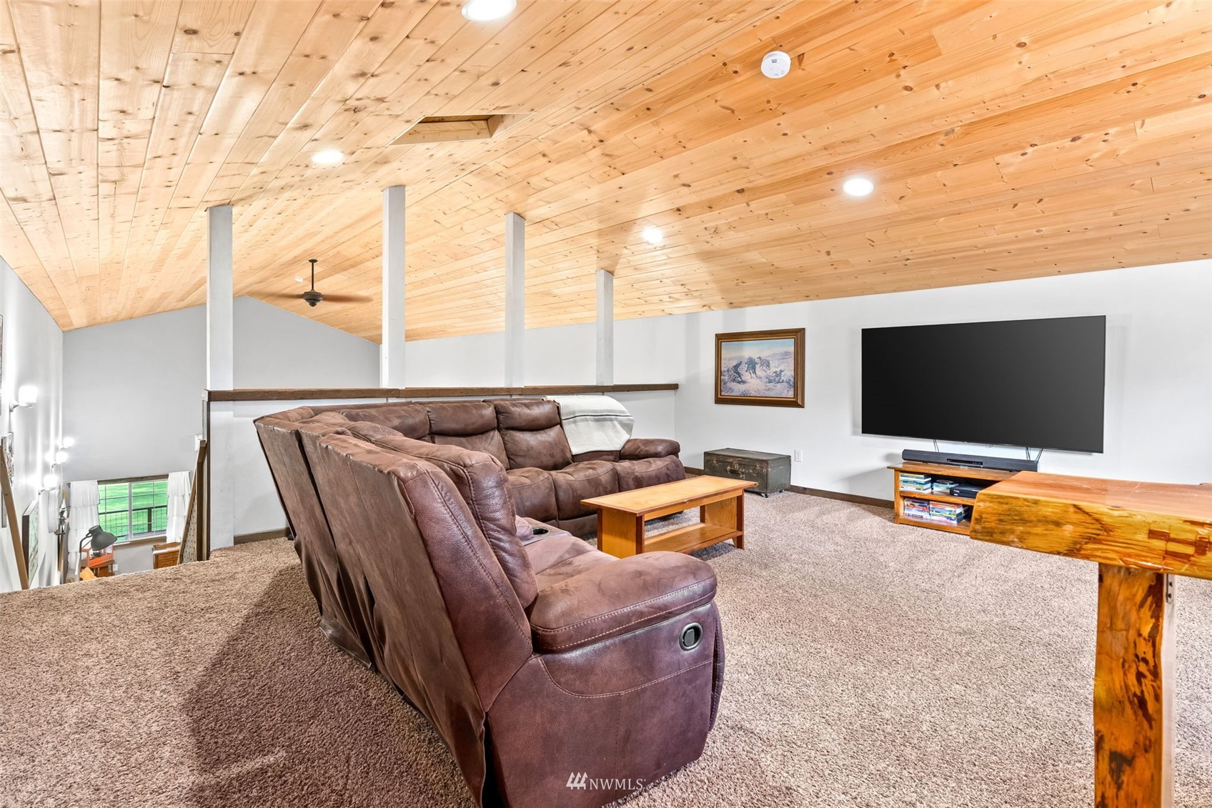 154 Rogerson Road Chehalis, WA 98532 - Photo 20 of 40 a outdoor living space with furniture and a flat screen tv