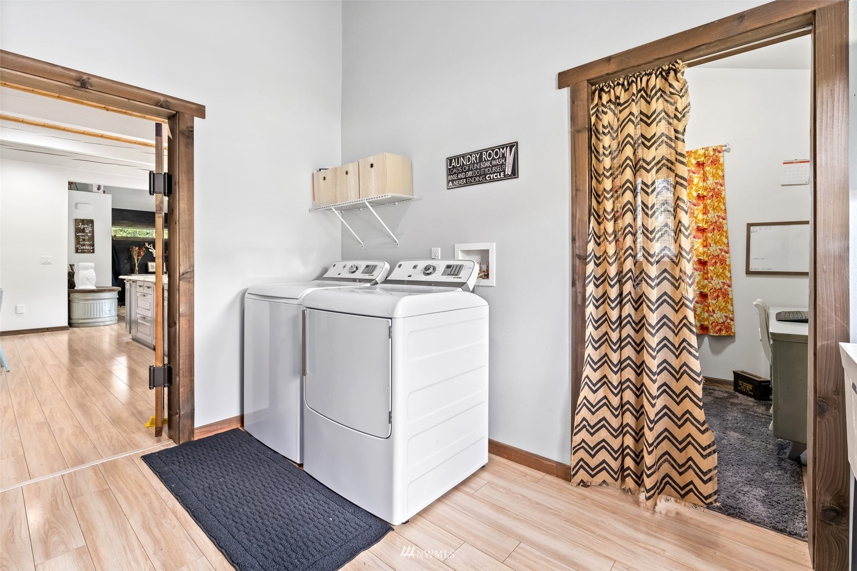 154 Rogerson Road Chehalis, WA 98532 - Photo 27 of 40 a utility room with dryer and washer