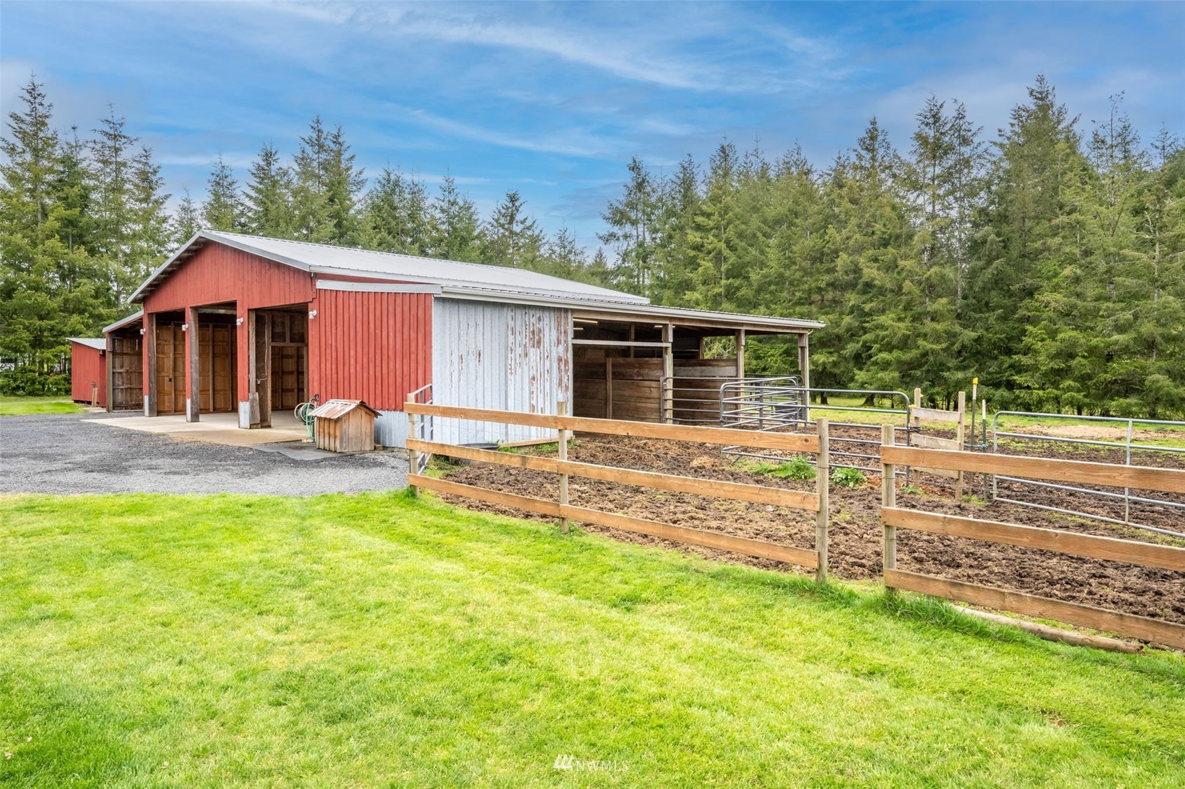 154 Rogerson Road Chehalis, WA 98532 - Photo 33 of 40 a view of a house with a backyard