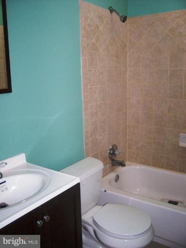 3229 Elmley Avenue Baltimore, MD 21213 - Photo 6 of 10 Bath #1