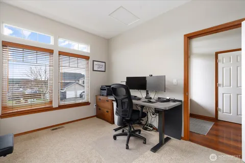 $687,500 | 1676 Southwest Ulysses Street, Oak Harbor, WA 98277
