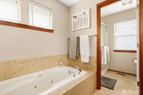 $687,500 | 1676 Southwest Ulysses Street, Oak Harbor, WA 98277