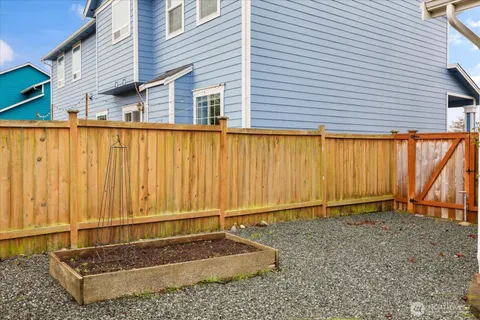$687,500 | 1676 Southwest Ulysses Street, Oak Harbor, WA 98277
