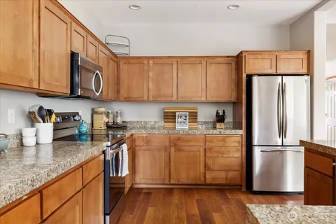 $687,500 | 1676 Southwest Ulysses Street, Oak Harbor, WA 98277