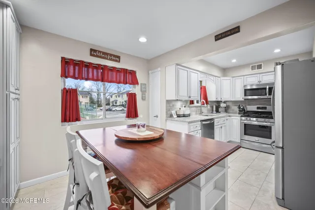 $3,300 | 316 Middlewood Road, Middletown, NJ 07748