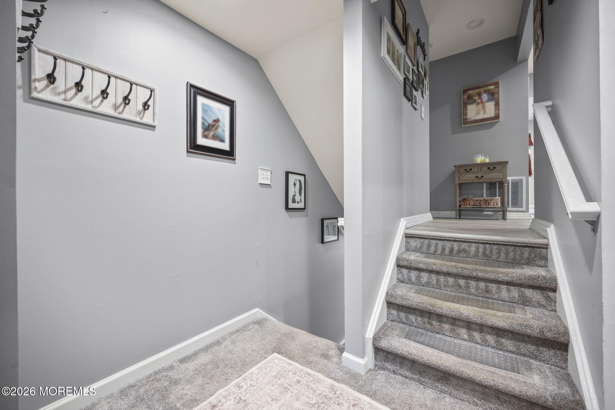 316 Middlewood Road Middletown, NJ 07748 - Photo 3 of 33 a view of entryway