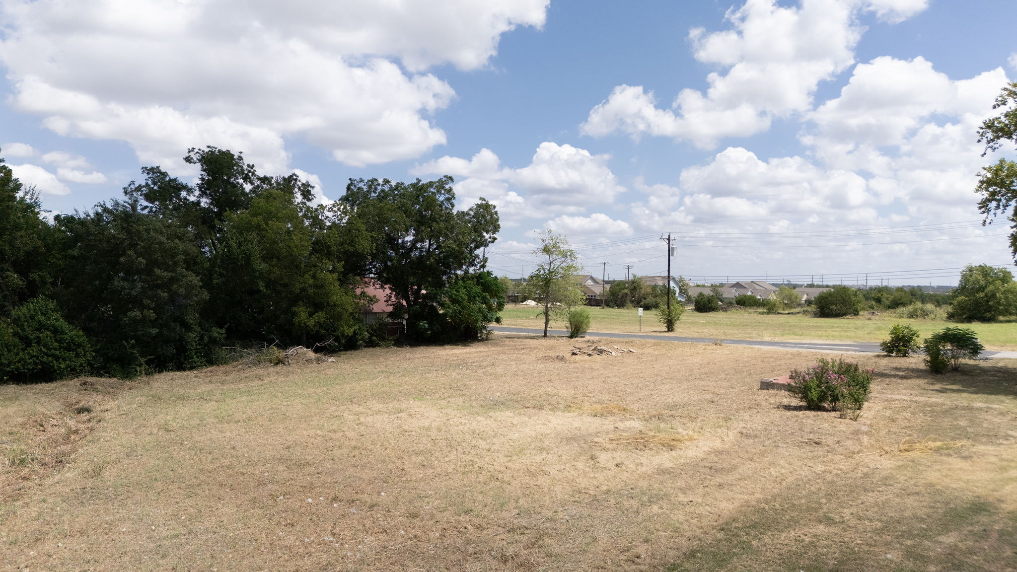 101 East South Street Leander, TX 78641 - Photo 16 of 18 View of yard