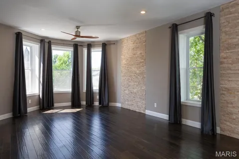 $215,000 | 3971 Botanical Avenue, Unit A, St. Louis, MO 63110