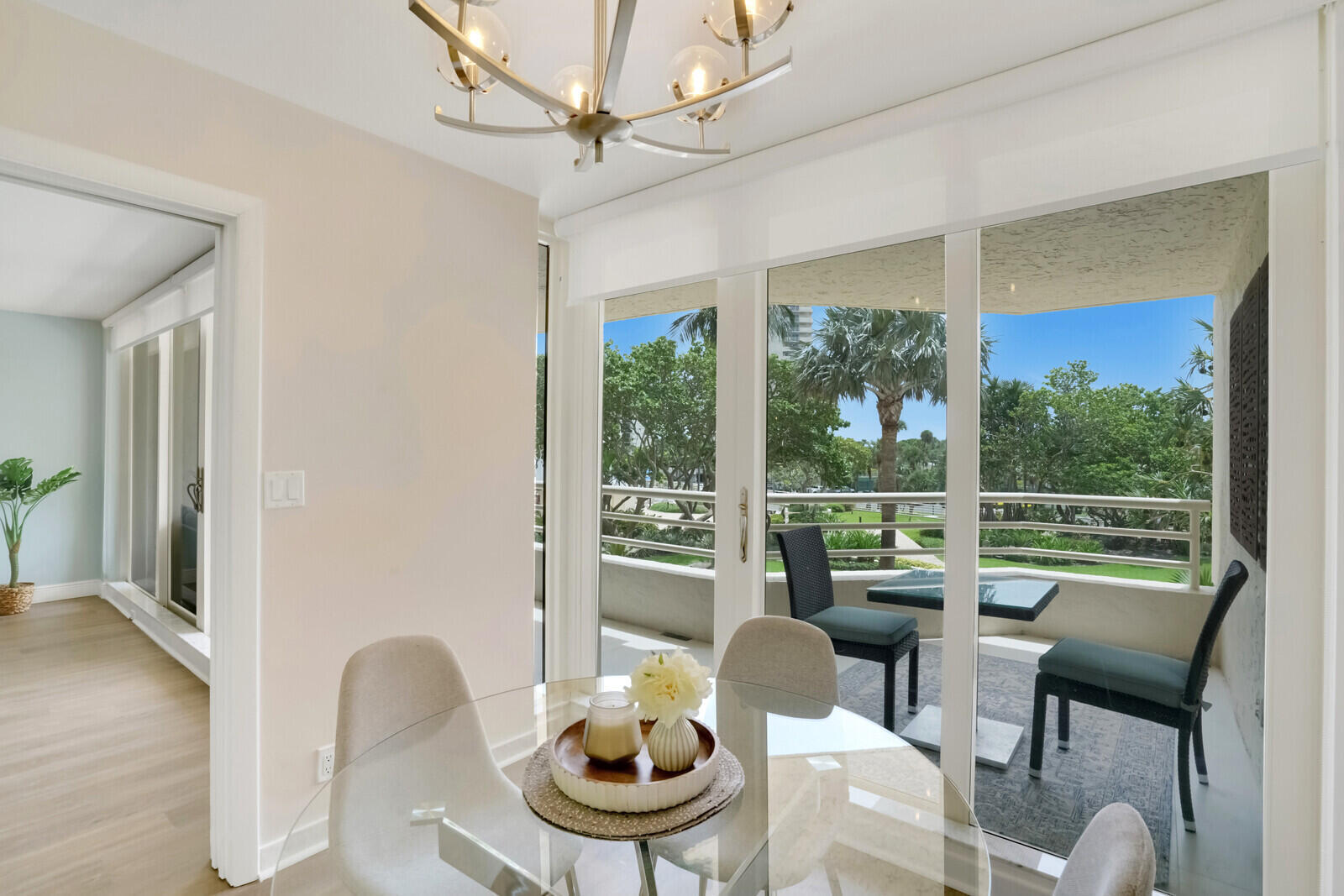 4101 North Ocean Boulevard, Unit D207 Boca Raton, FL 33431 - Photo 14 of 38 Eat-In Kitchen