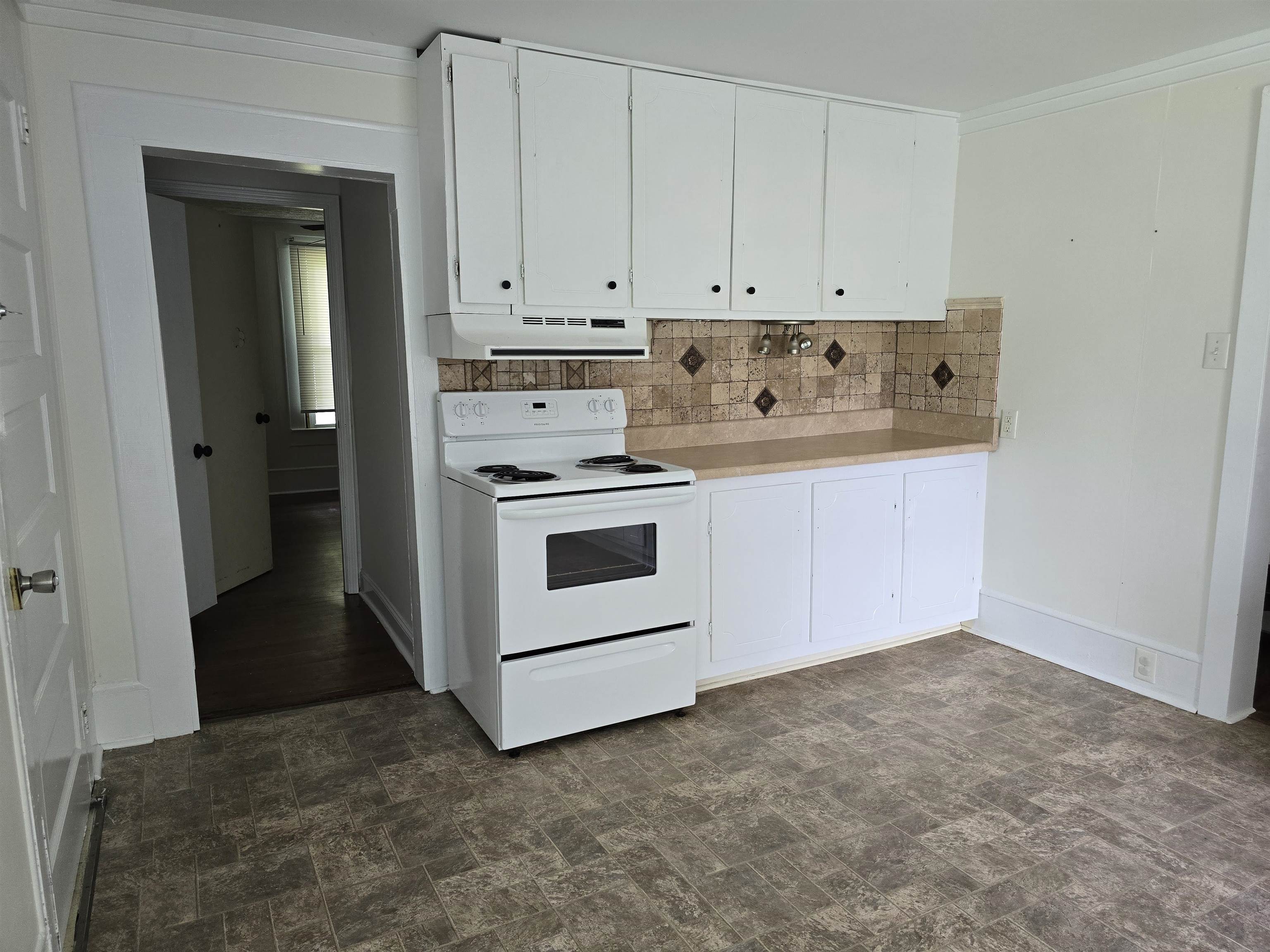 20 E Street Inman, SC 29349 - Photo 2 of 11