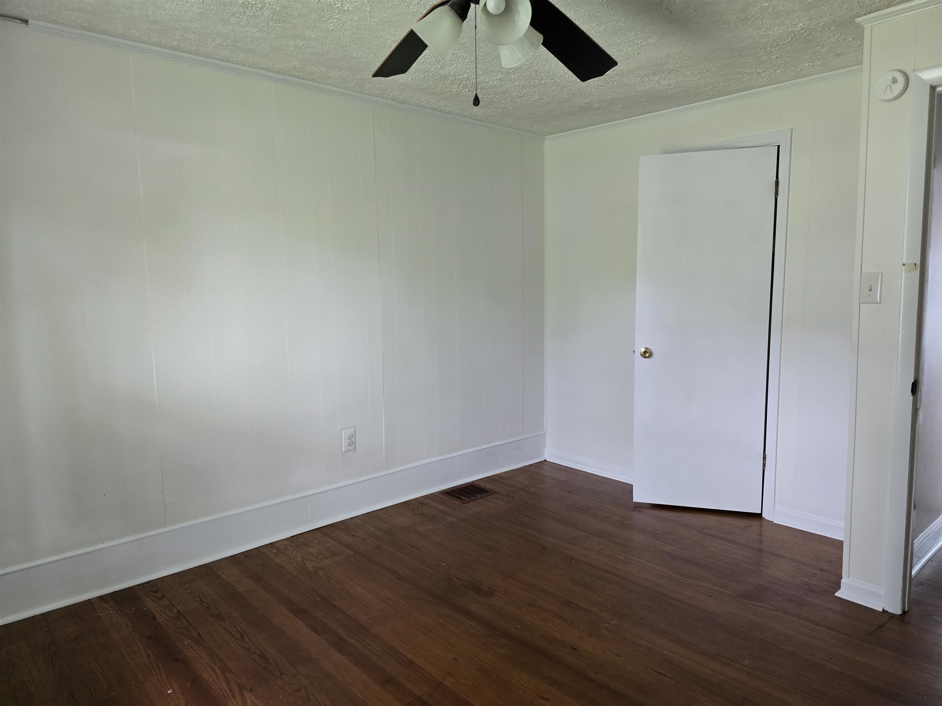 20 E Street Inman, SC 29349 - Photo 5 of 11