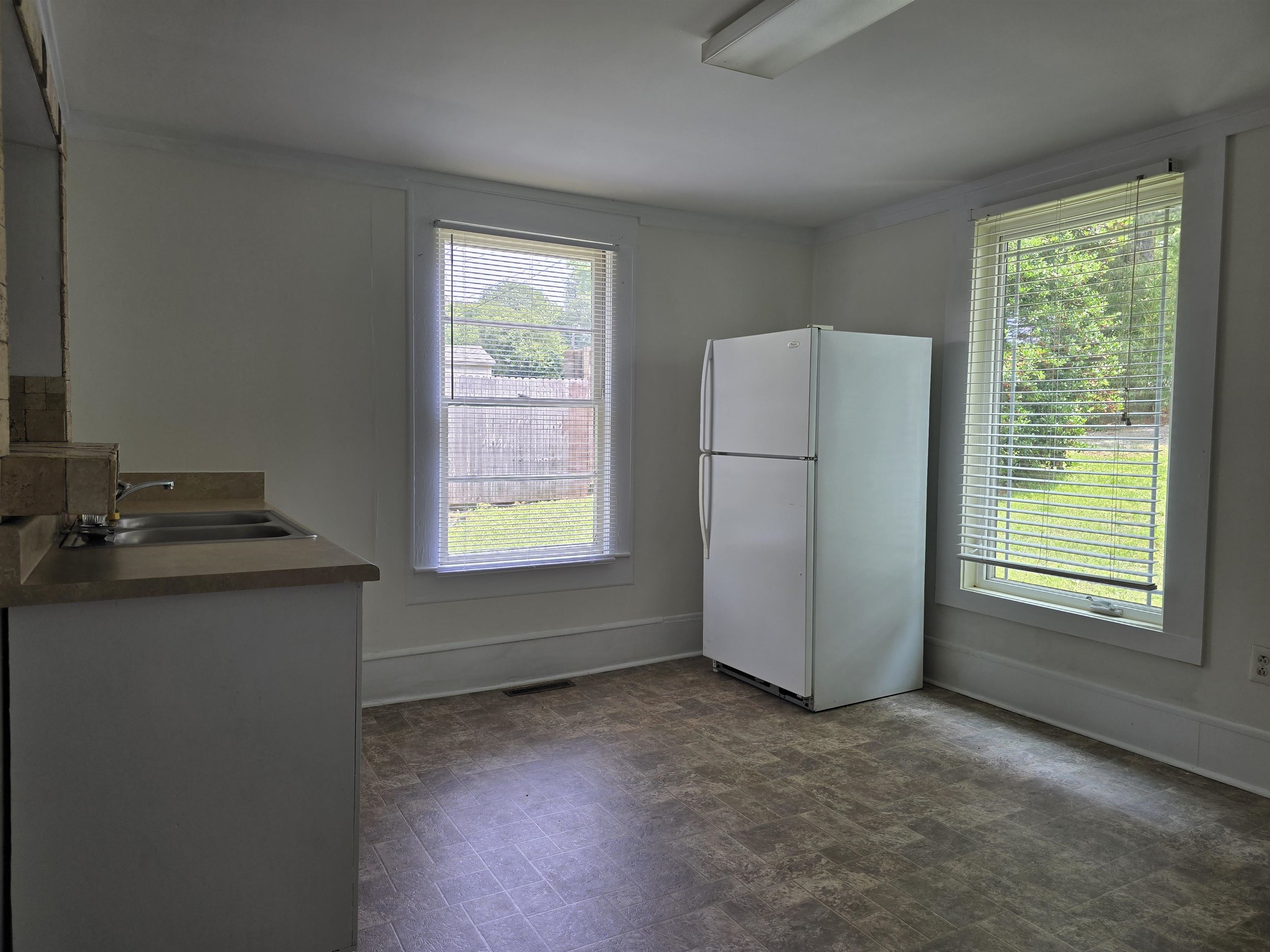 20 E Street Inman, SC 29349 - Photo 8 of 11