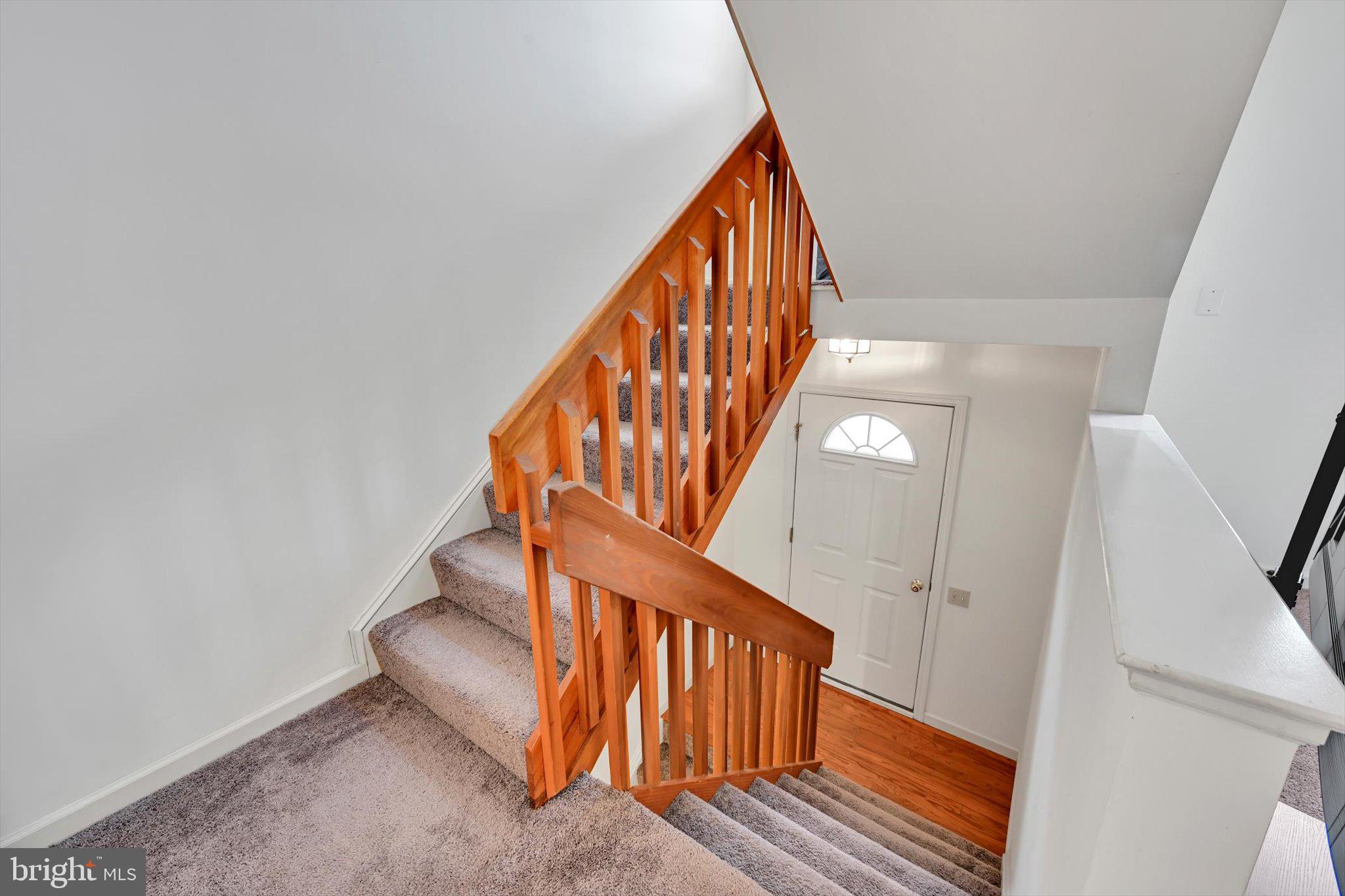 186 Riders Way Lebanon, PA 17042 - Photo 6 of 29 Foyer