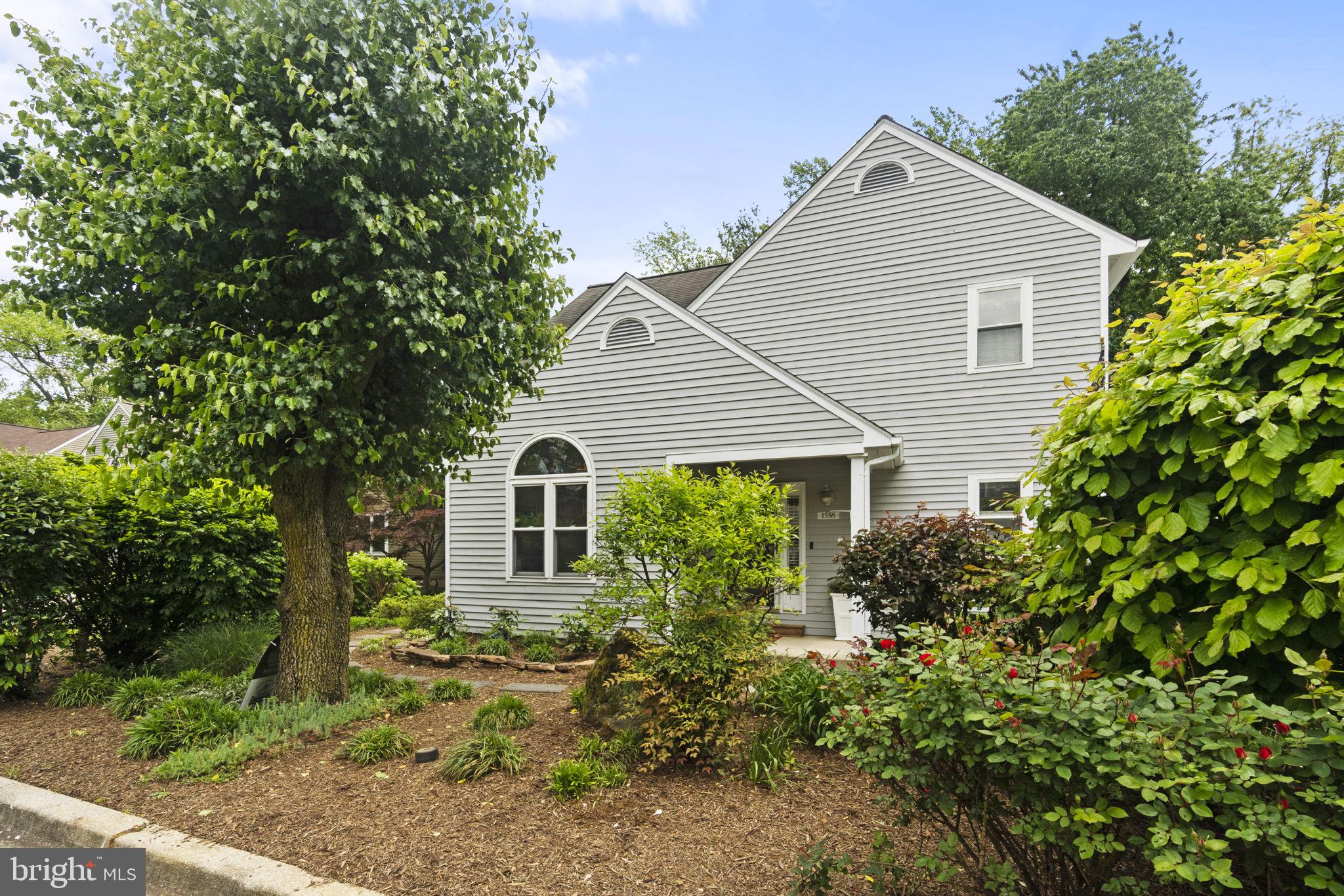1558 Ritchie Lane Annapolis, MD 21401 - Photo 2 of 38 Gallery Image 2