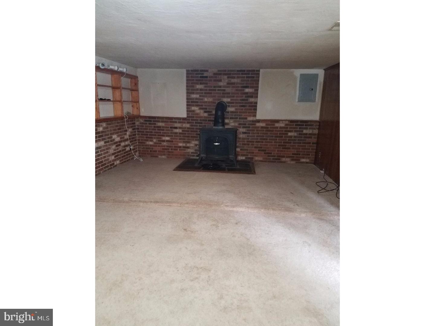 11617 Stevens Road Philadelphia, PA 19116 - Photo 16 of 20 Family Room