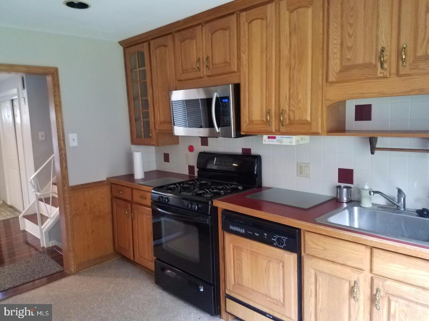 11617 Stevens Road Philadelphia, PA 19116 - Photo 6 of 20 Kitchen