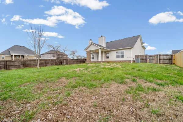 $1,900 | 1290 Allmon Drive, Clarksville, TN 37042