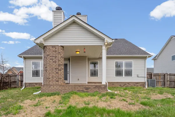$1,900 | 1290 Allmon Drive, Clarksville, TN 37042