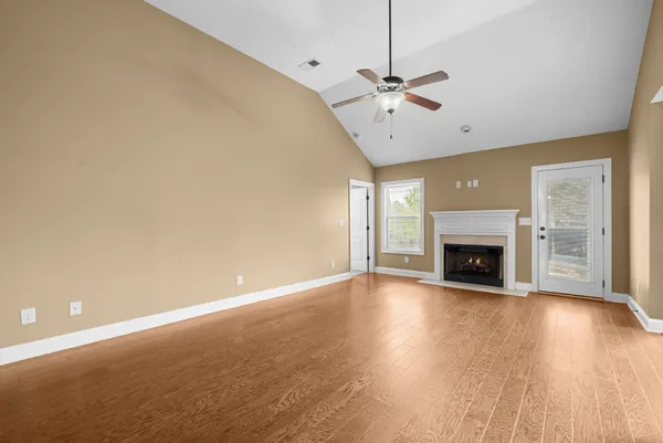 $1,900 | 1290 Allmon Drive, Clarksville, TN 37042