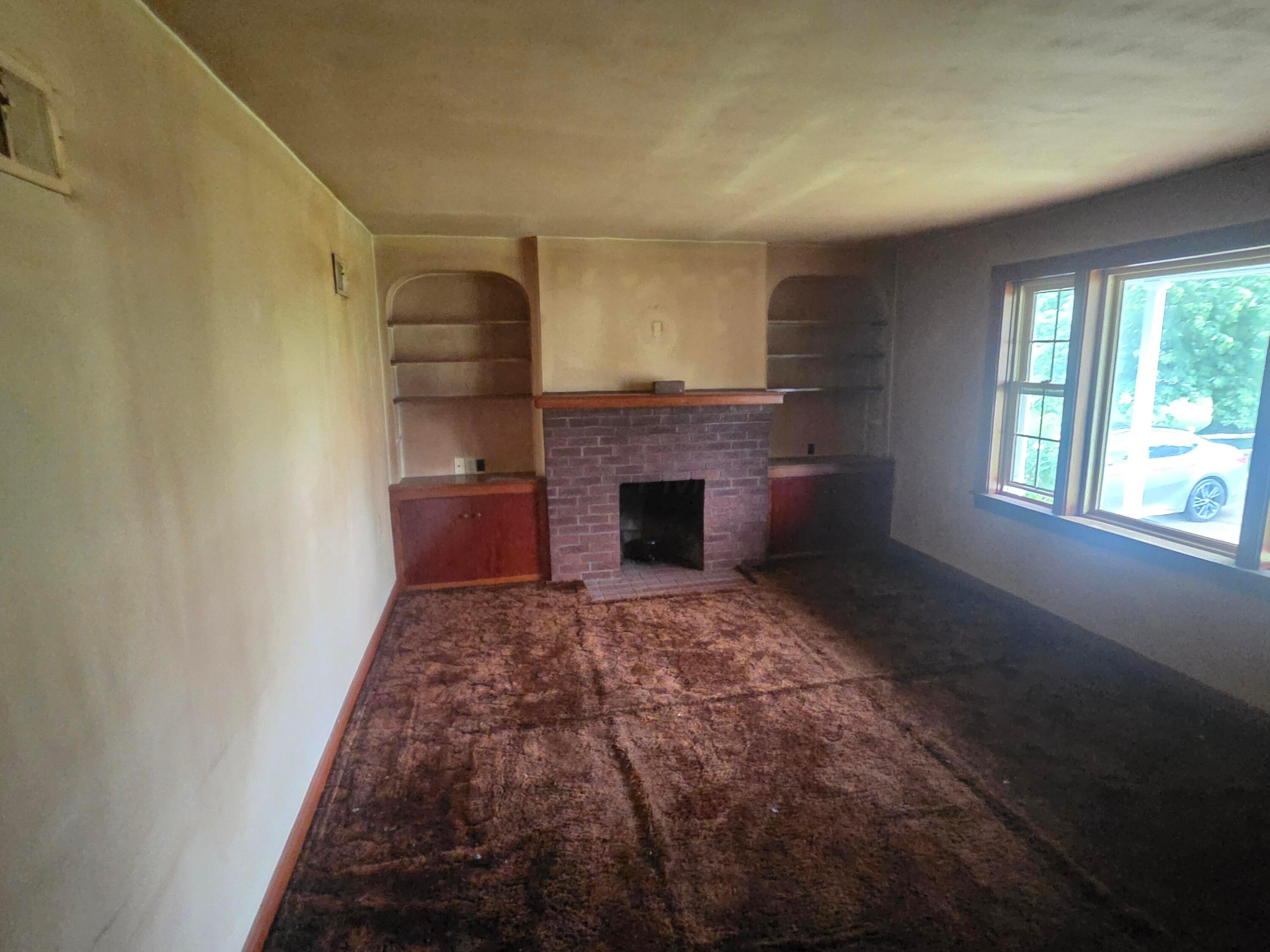 684 Sharon Valley Road Newark, OH 43055 - Photo 14 of 30 20260520_072057