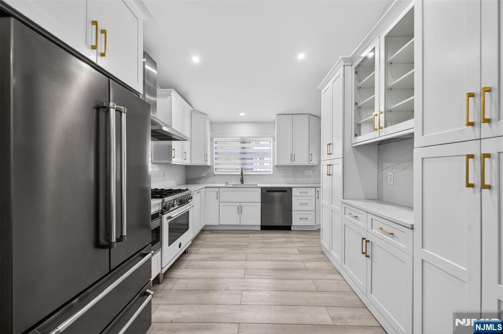 436 Ruckman Road Closter, NJ 07624 - Photo 10 of 33