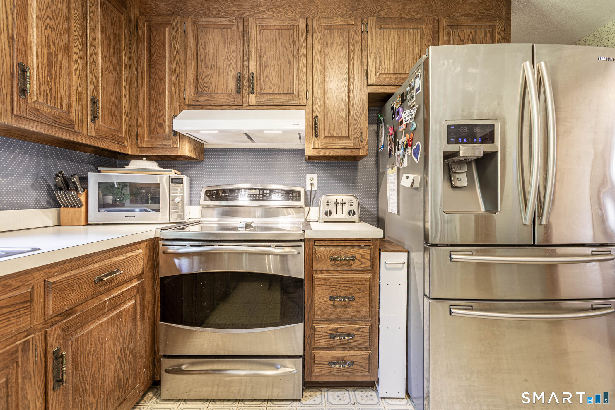 27 West Street Hebron, CT 06248 - Photo 11 of 30