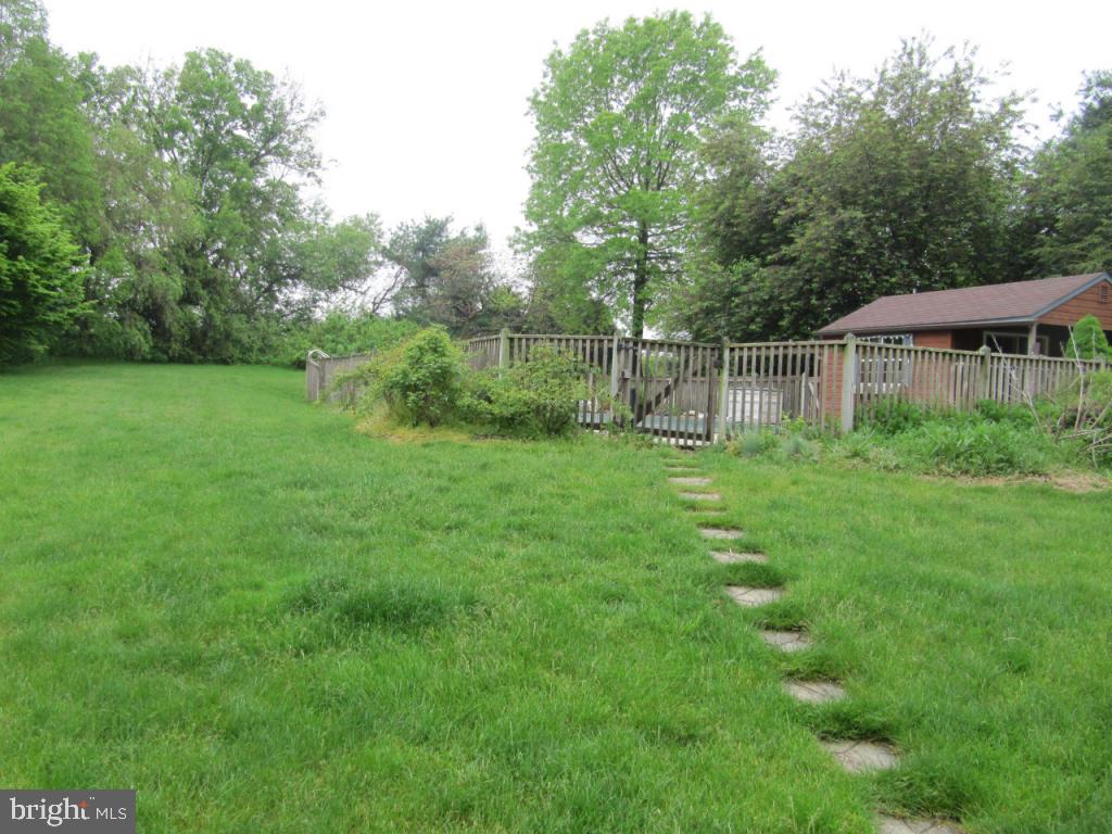 719 Jake Landis Road Lititz, PA 17543 - Photo 20 of 22