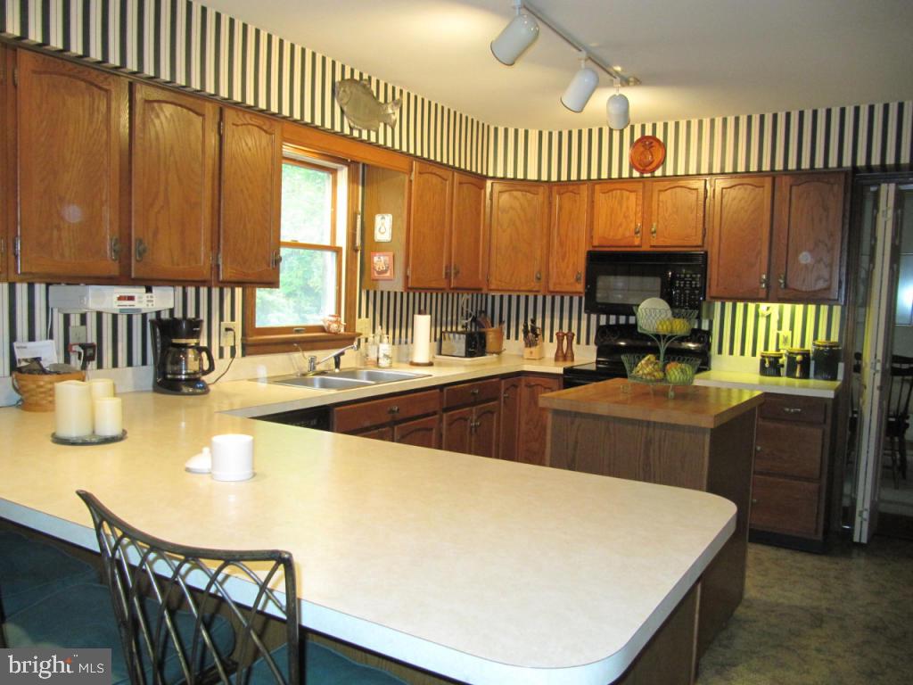 719 Jake Landis Road Lititz, PA 17543 - Photo 5 of 22