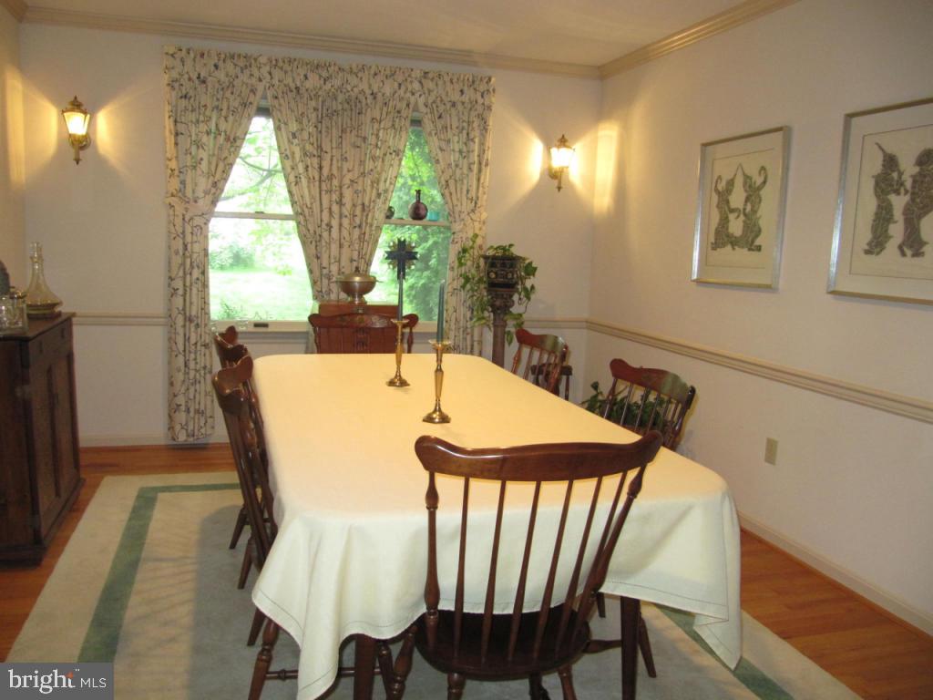 719 Jake Landis Road Lititz, PA 17543 - Photo 8 of 22