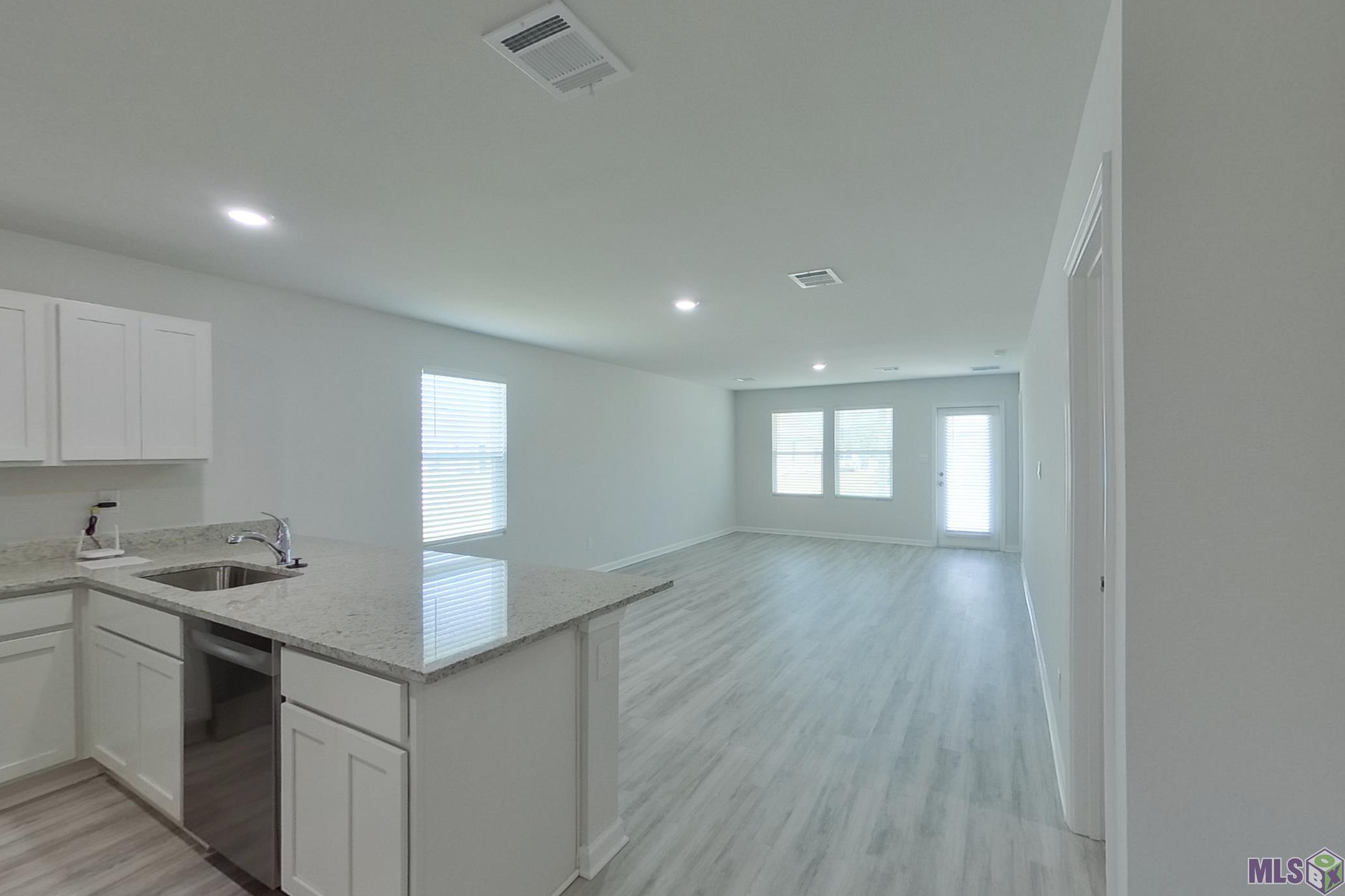 14238 Ruffian Avenue Denham Springs, LA 70726 - Photo 10 of 19