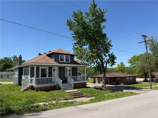 $179,900 | 208 North Camden Street, Richmond, MO 64085
