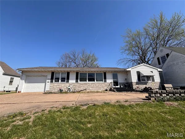 $145,000 | 4304 McMasters Avenue, Hannibal, MO 63401