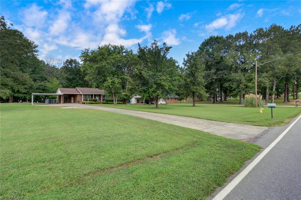 125 South Edgewood Road Eden, NC 27288 - Photo 2 of 27 Gallery Image 2
